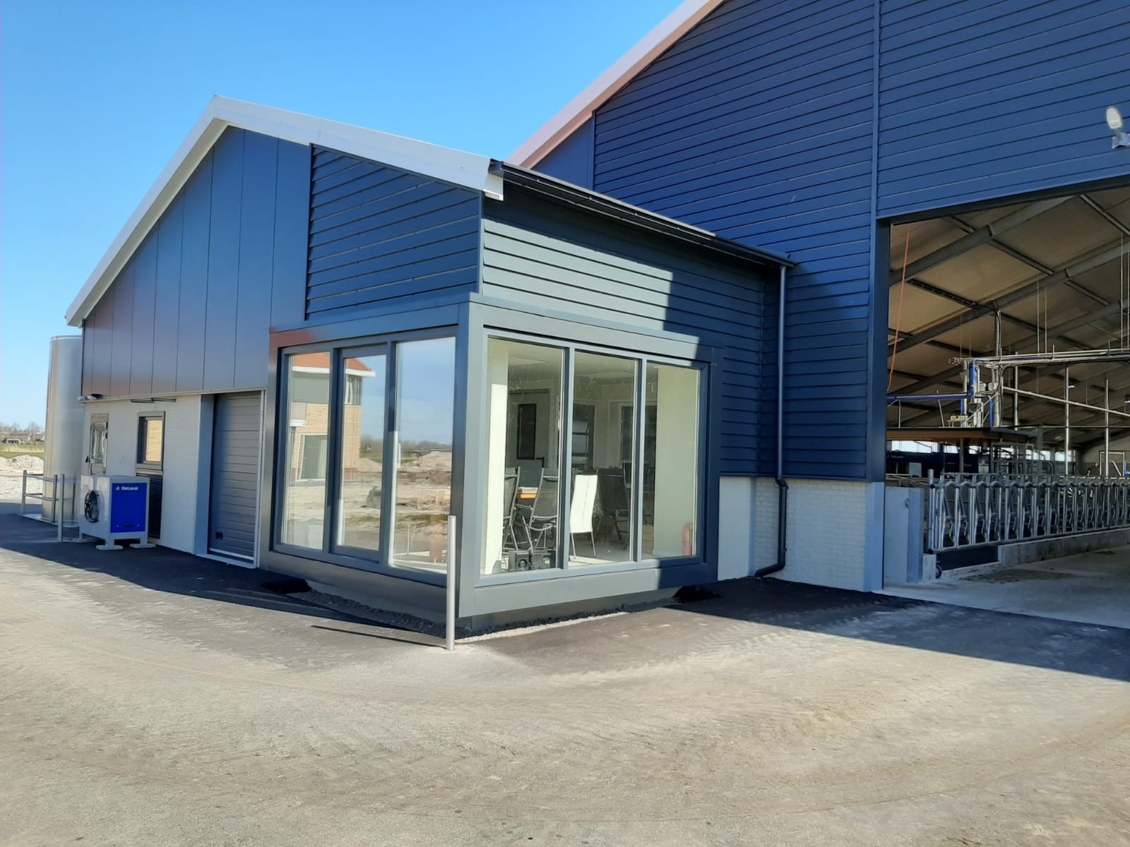 Nieuwbouw schuur en kantoor